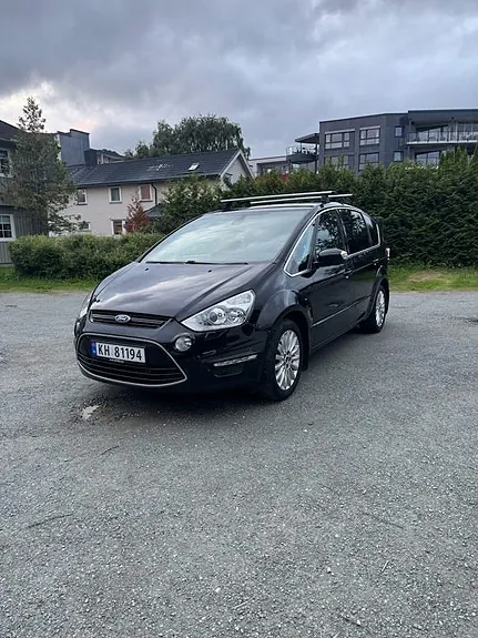 Ford S-Max 2012 photo 3