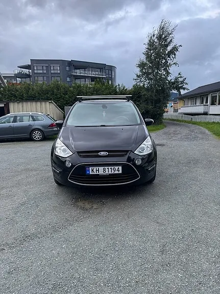 Ford S-Max 2012 photo 2