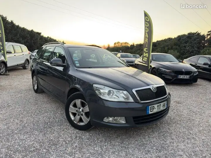 Skoda Octavia 2012 photo 3
