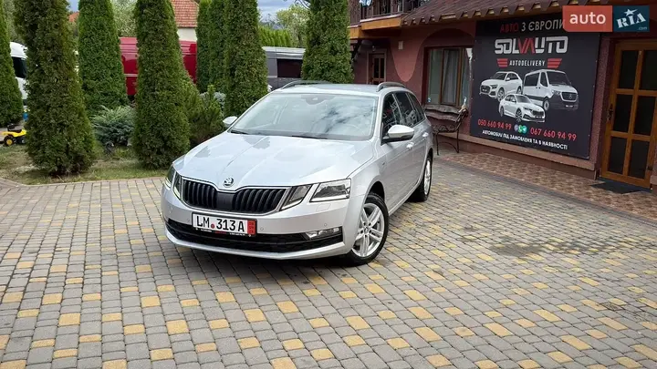 Skoda Octavia 2018 photo 2