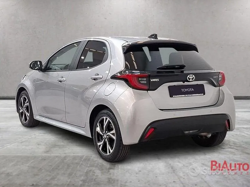 Toyota Yaris 2025 photo 4