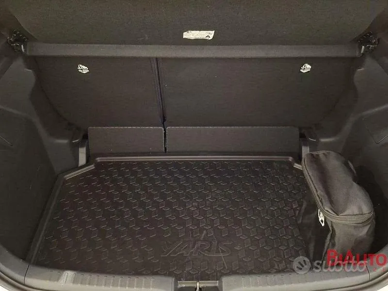 Toyota Yaris 2025 photo 5