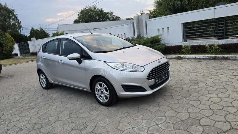 Ford Fiesta 2015 photo 4