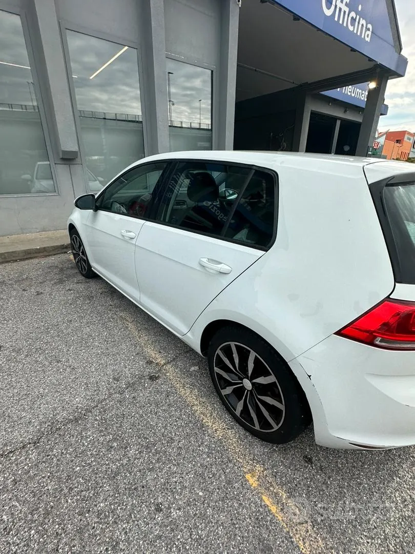 Volkswagen Golf 2014 photo 3