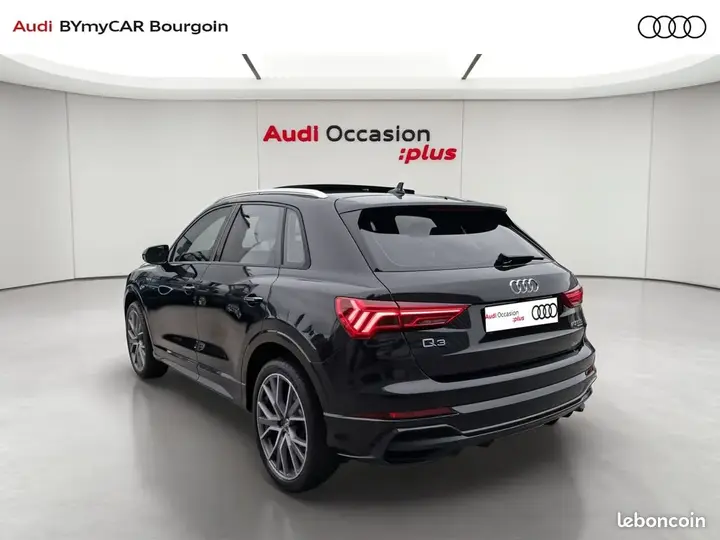 Audi Q3 2018 photo 3