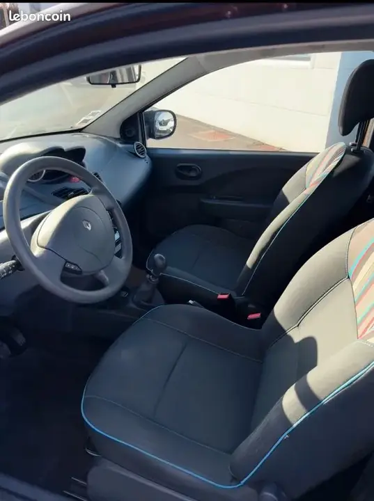 Renault Twingo 2012 photo 2