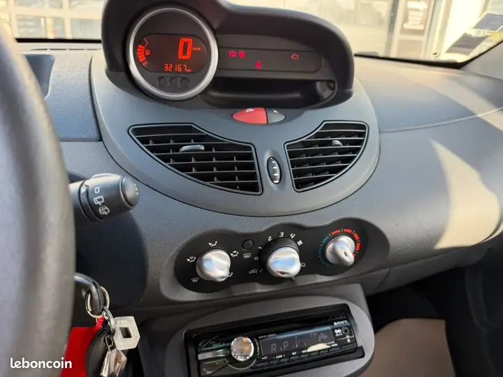 Renault Twingo 2012 photo 3