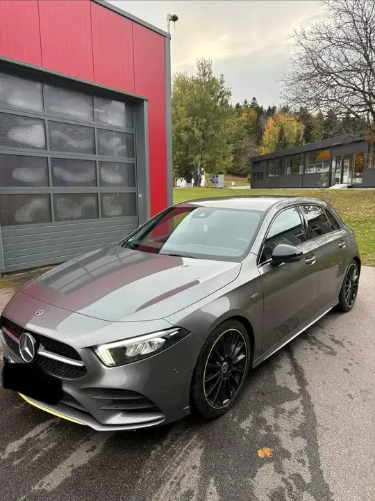 Mercedes-Benz A250