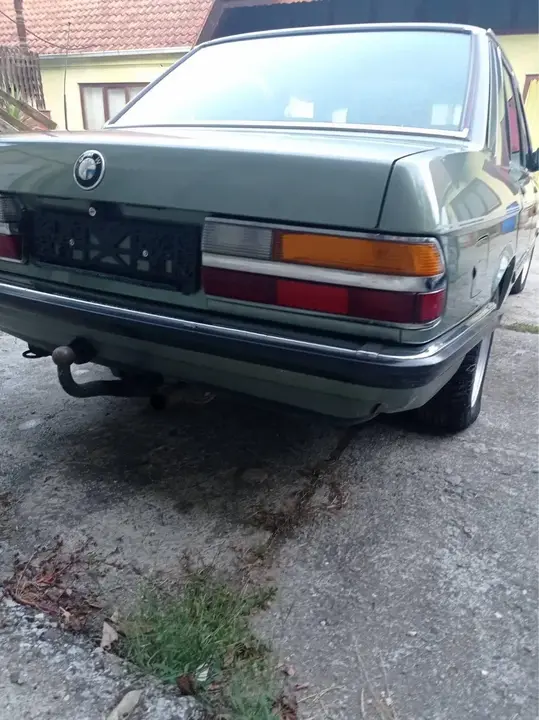 BMW 5 Series 1986 photo 2