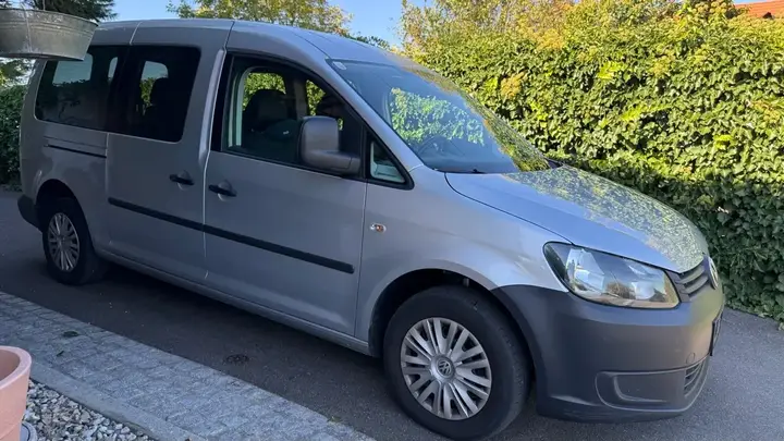 Volkswagen Caddy 2015 photo 2