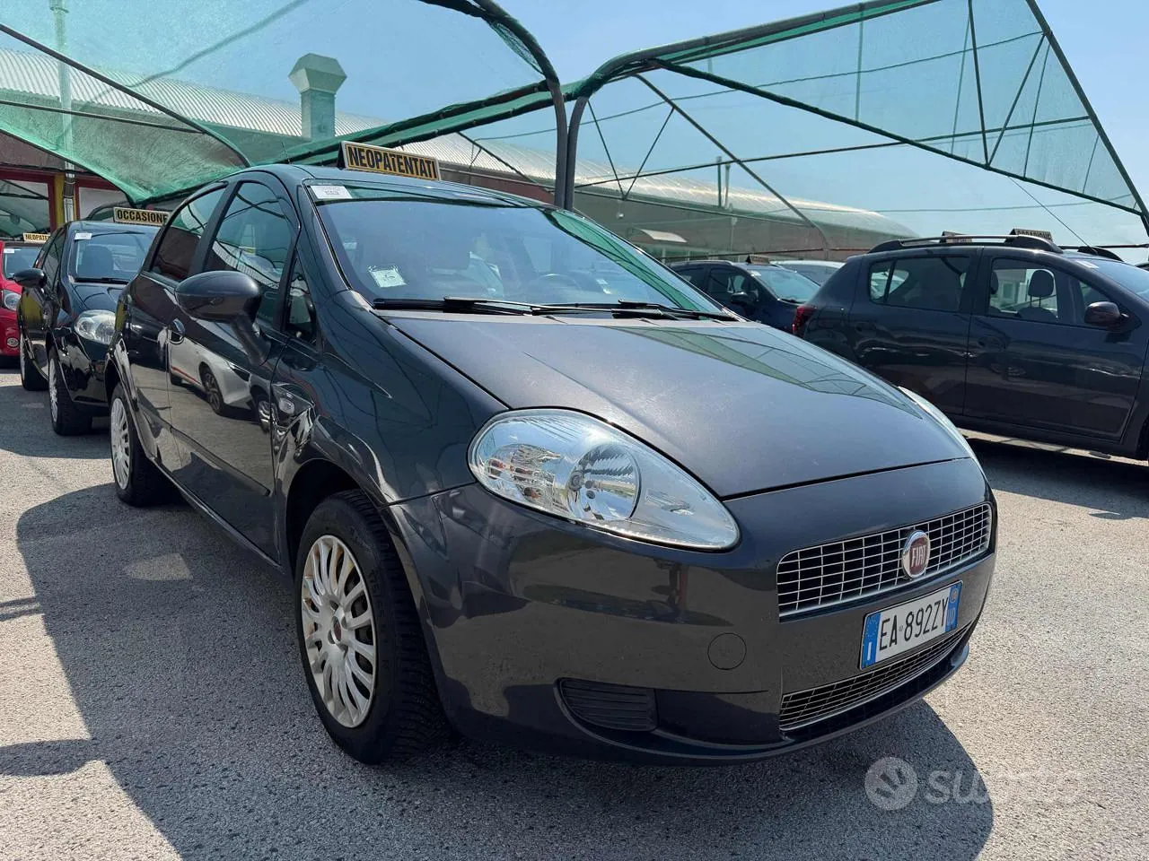Fiat Grande Punto 2010 photo 2