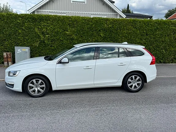 Volvo V60 2014 photo 5