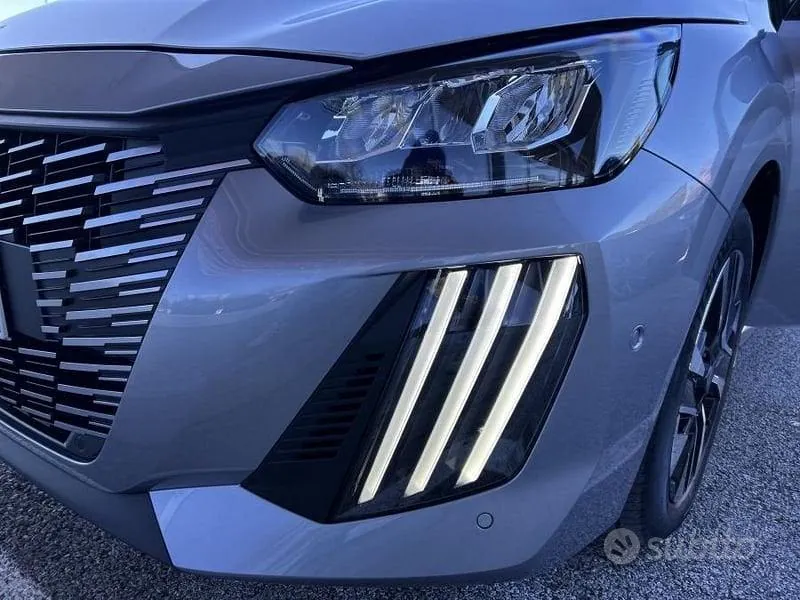Peugeot 208 2025 photo 5