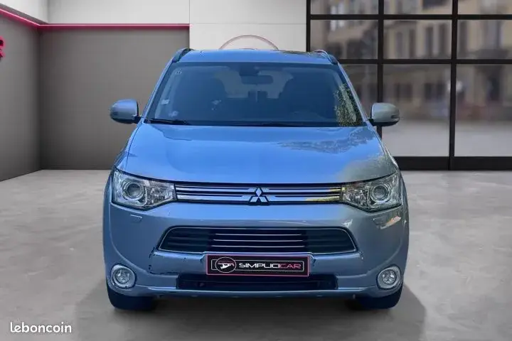 Mitsubishi Outlander 2014 photo 4