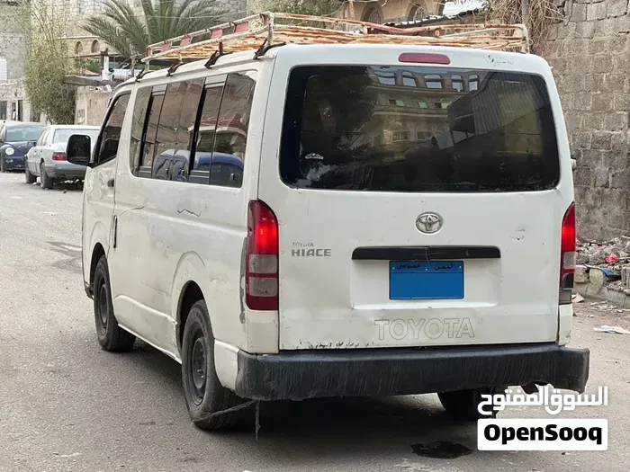 Toyota Hiace 2014 photo 3