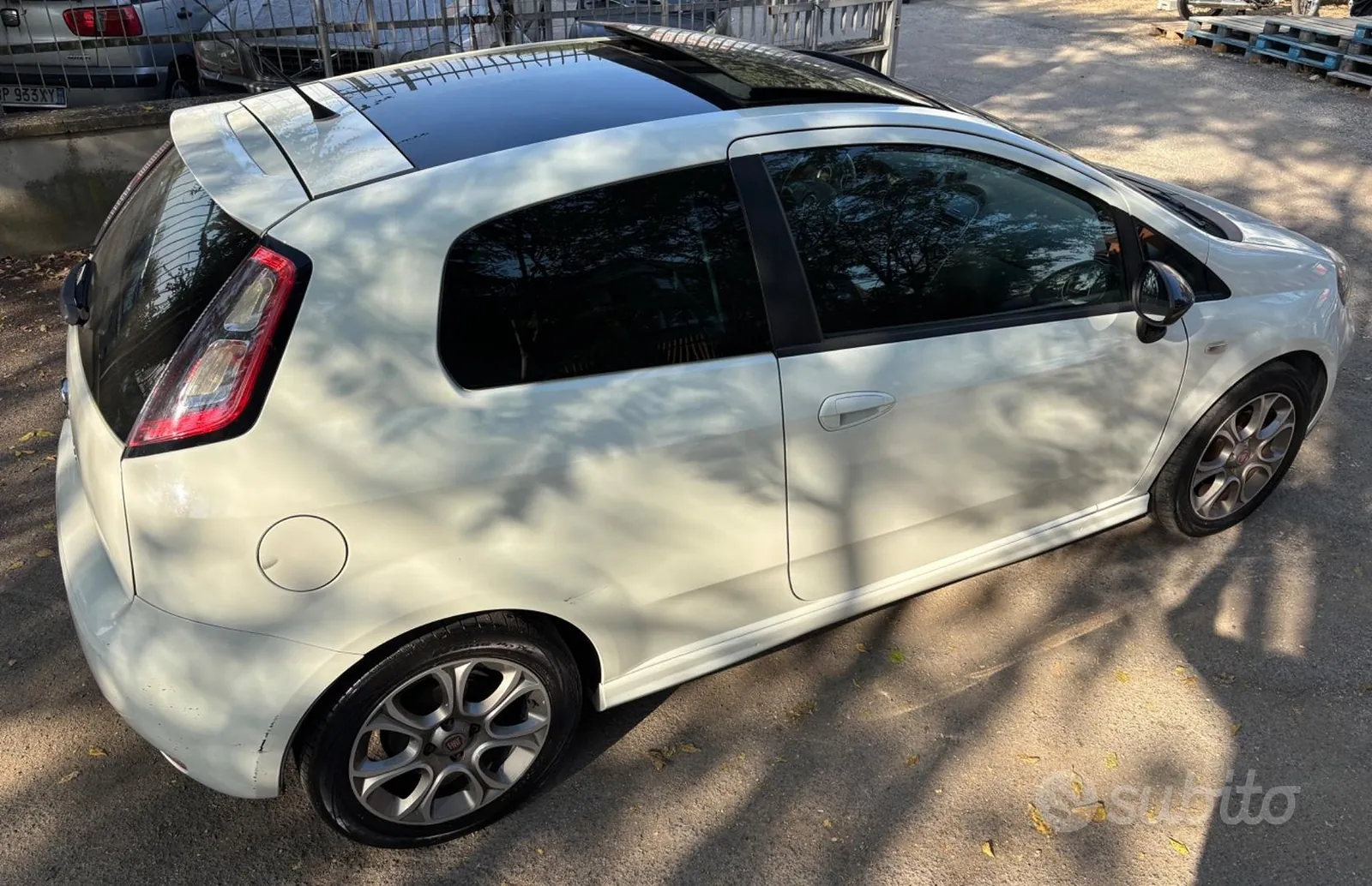 Fiat Grande Punto 2013 photo 5