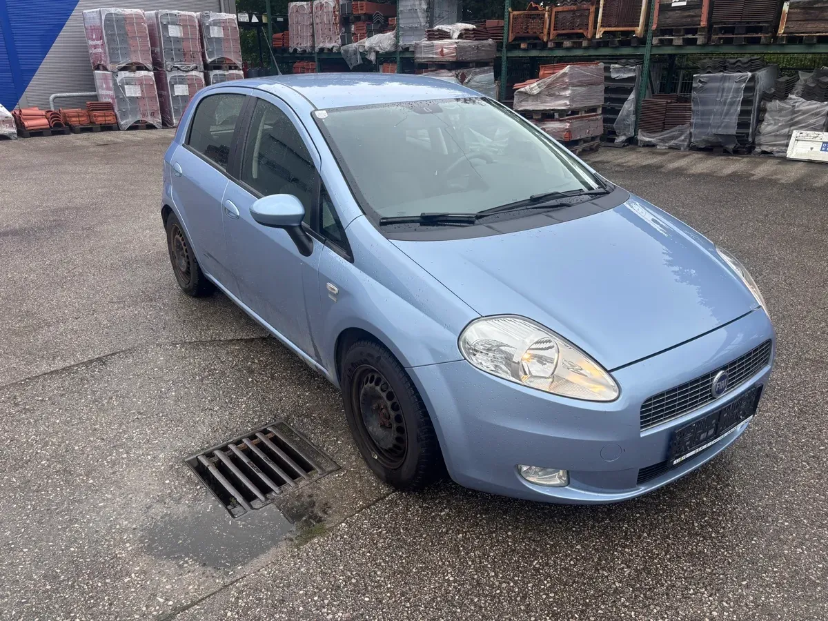 Fiat Punto 2006 photo 2