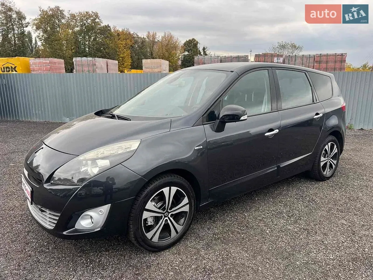 Renault Scenic 2011 photo 5