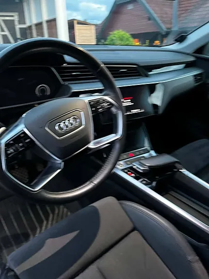 Audi E-Tron 2021 photo 4