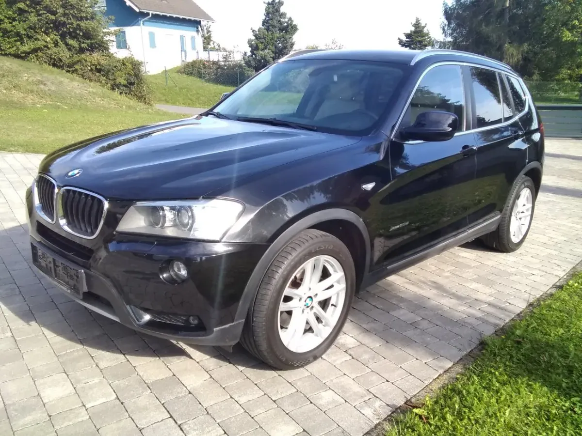 BMW X3 2013 photo 2