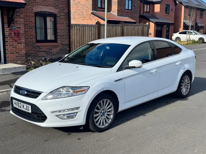 Ford Mondeo 2012 photo 2