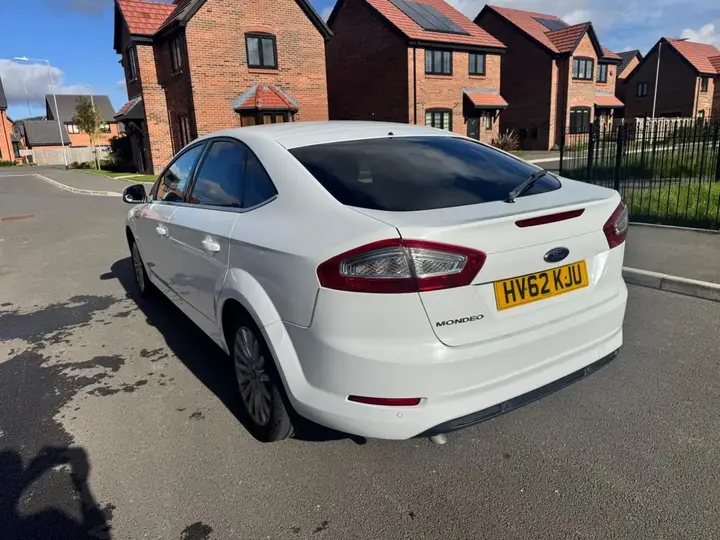 Ford Mondeo 2012 photo 3