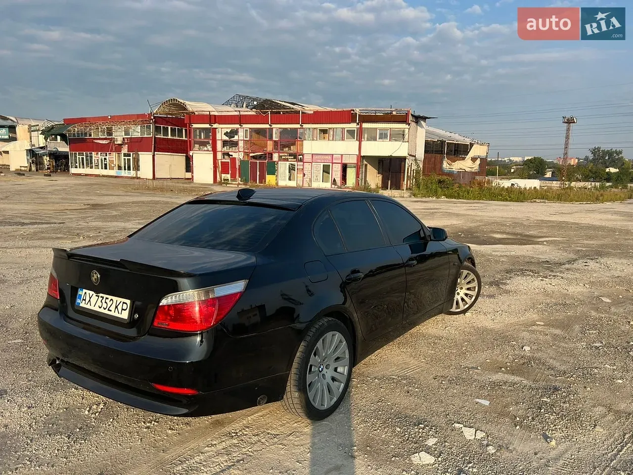 BMW 5 Series 2004 photo 3