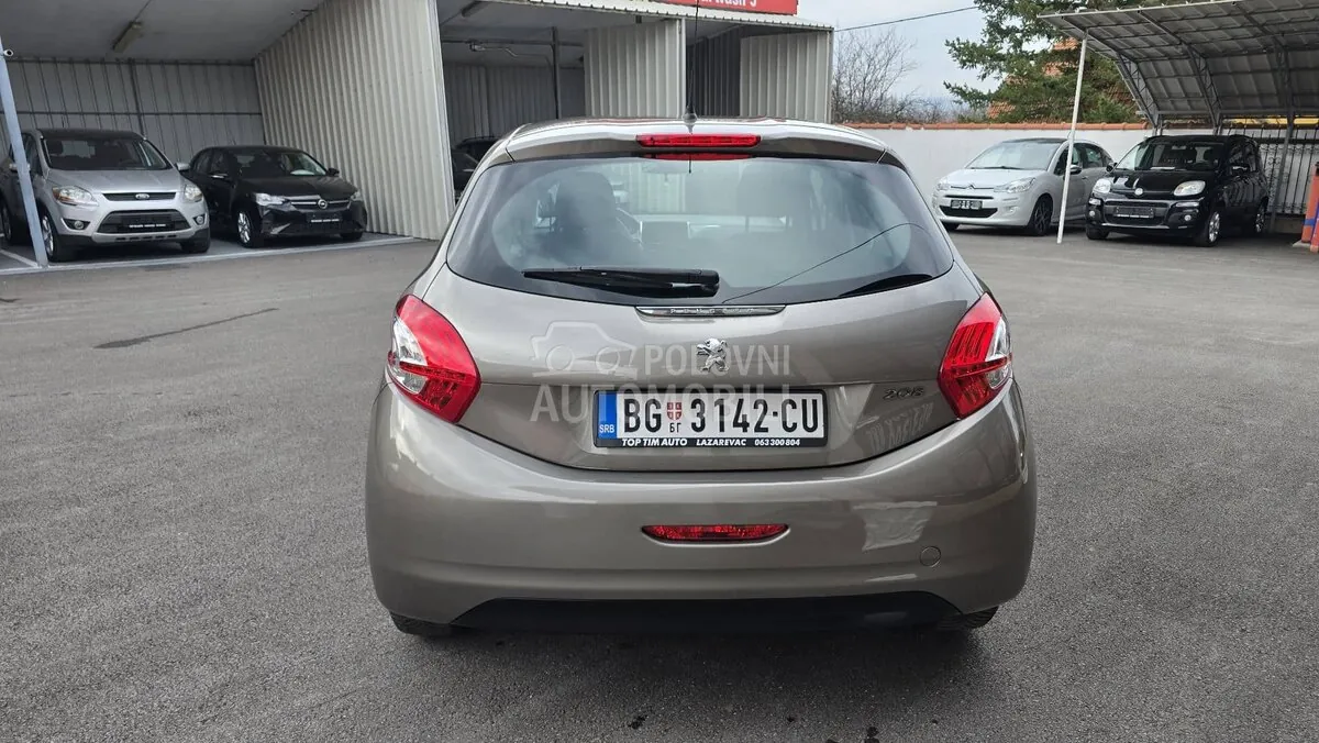 Peugeot 208 2014 photo 5