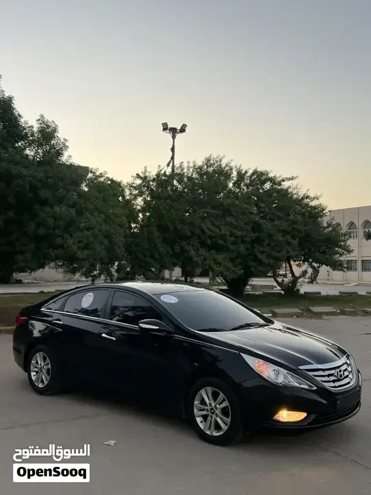 Hyundai Sonata 2011 photo 2