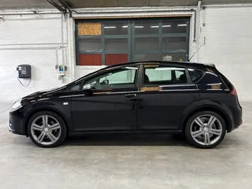 Seat Leon 2008 photo 2