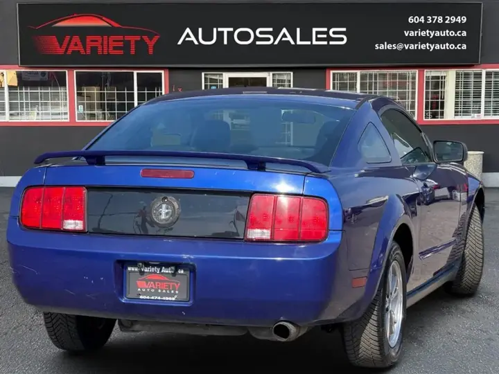 Ford Mustang 2005 photo 4