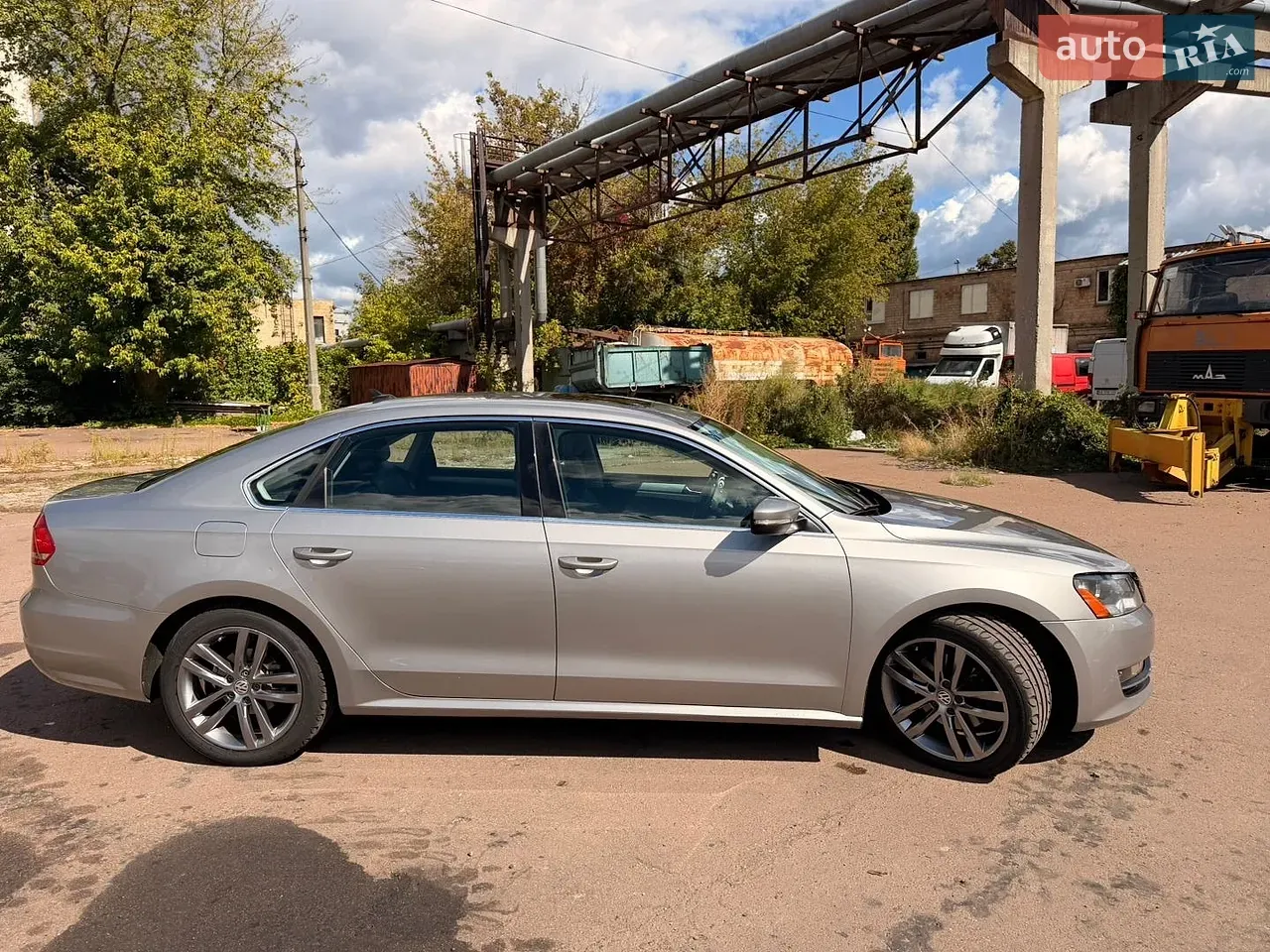 Volkswagen Passat 2013 photo 4