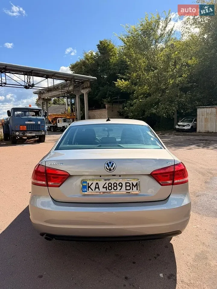 Volkswagen Passat 2013 photo 5