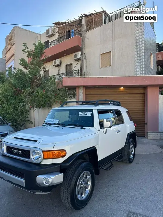 Toyota Fj 2014 photo 3