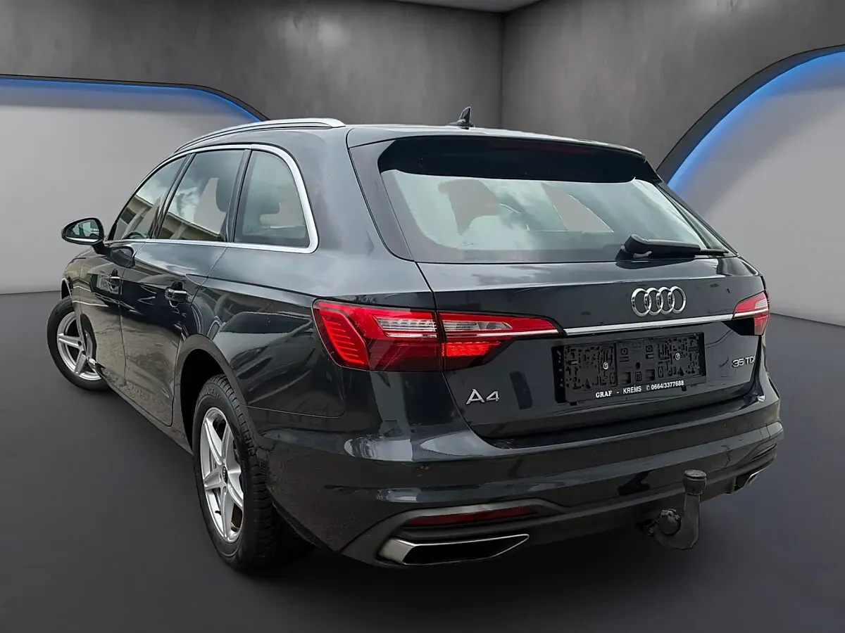 Audi A4 2022 photo 3