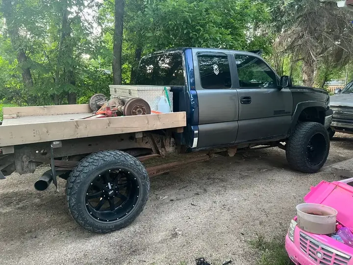 Chevrolet Silverado 2500 2002 photo 3