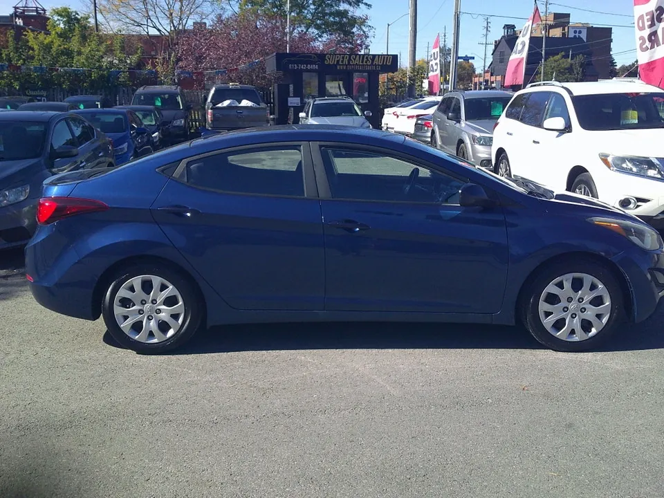 Hyundai Elantra 2015 photo 5