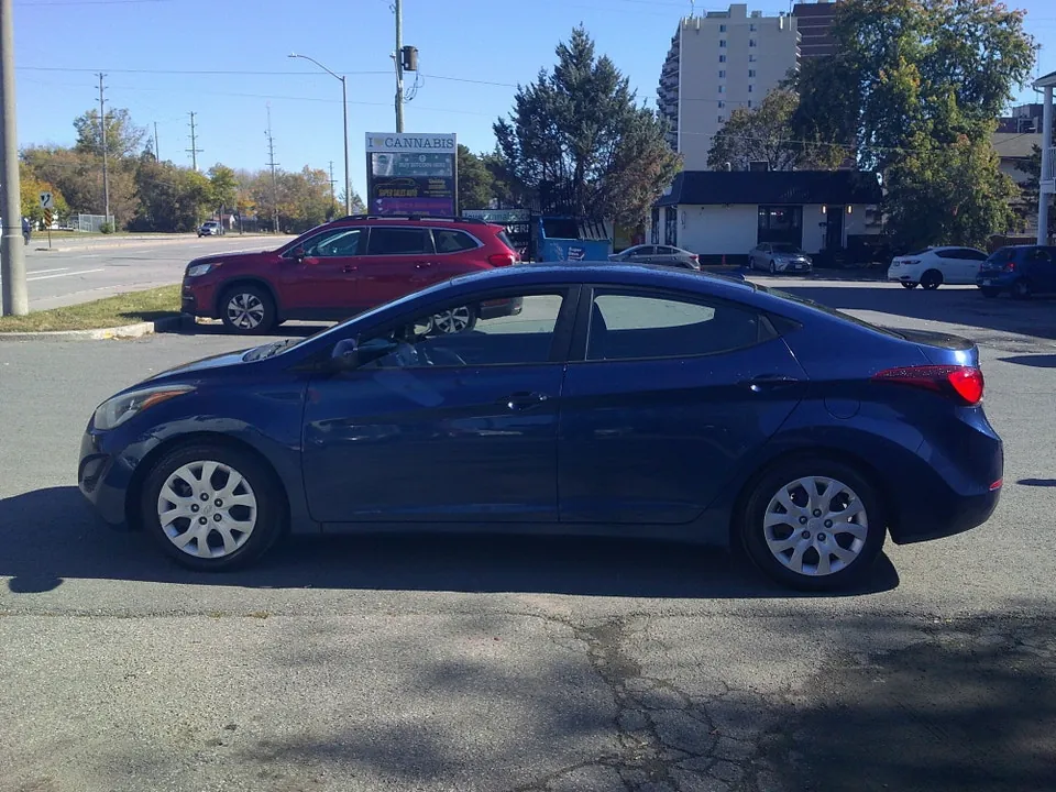 Hyundai Elantra 2015 photo 4