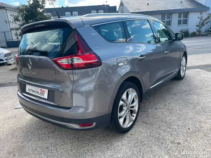 Renault Grand Scenic 2018 photo 5