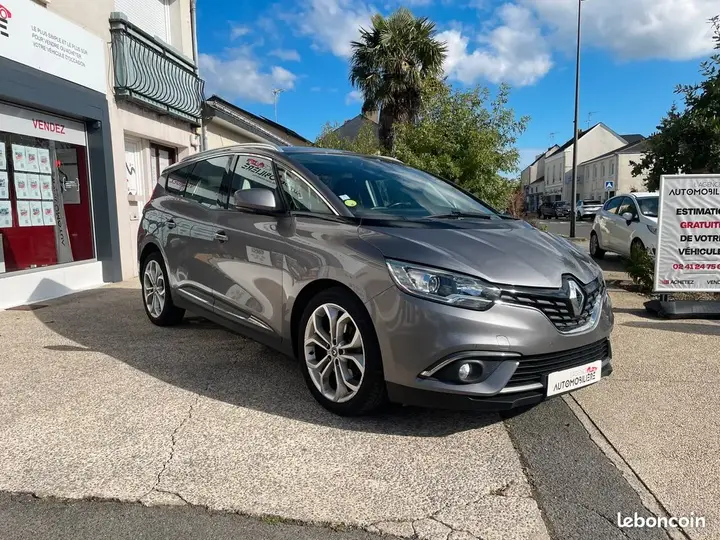 Renault Grand Scenic 2018 photo 3