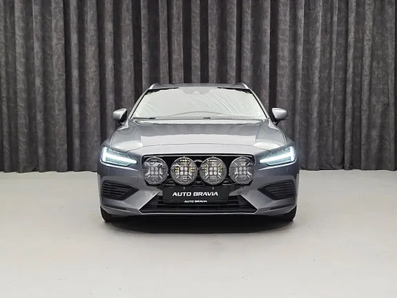 Volvo V60 2020 photo 2
