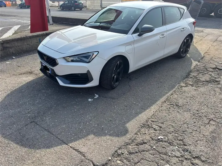 Cupra Leon 2023 photo 2