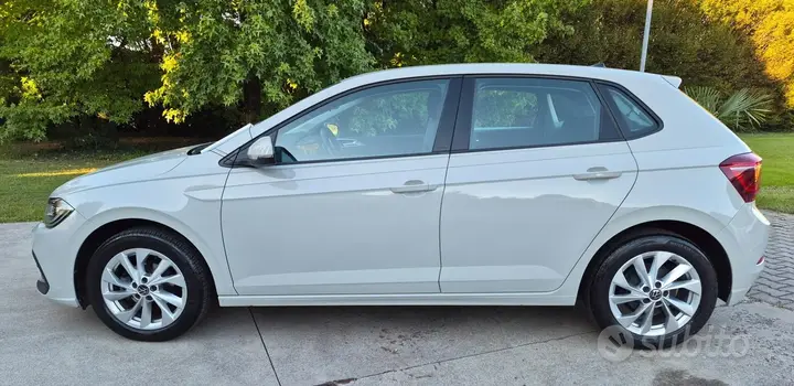 Volkswagen Polo 2022 photo 2