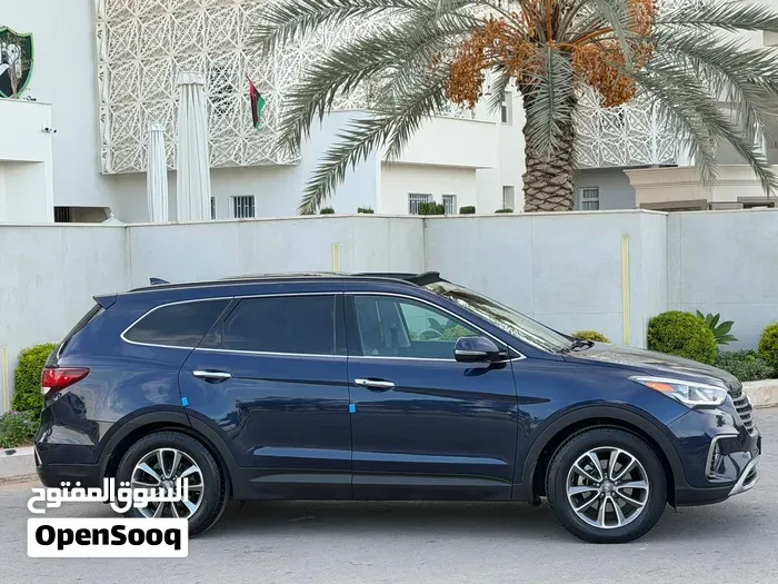 Hyundai Santa Fe 2018 photo 2