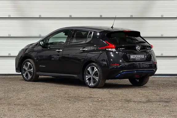 Nissan Leaf 2019 photo 2