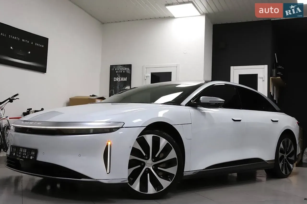 Lucid Air 2022 photo 4