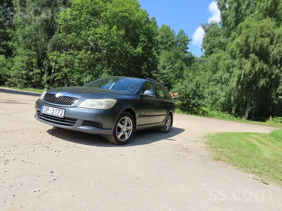 Skoda Octavia 2009 photo 4