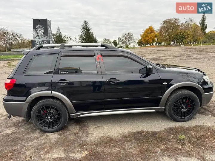 Mitsubishi Outlander 2006 photo 5
