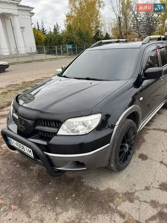 Mitsubishi Outlander 2006 photo 2