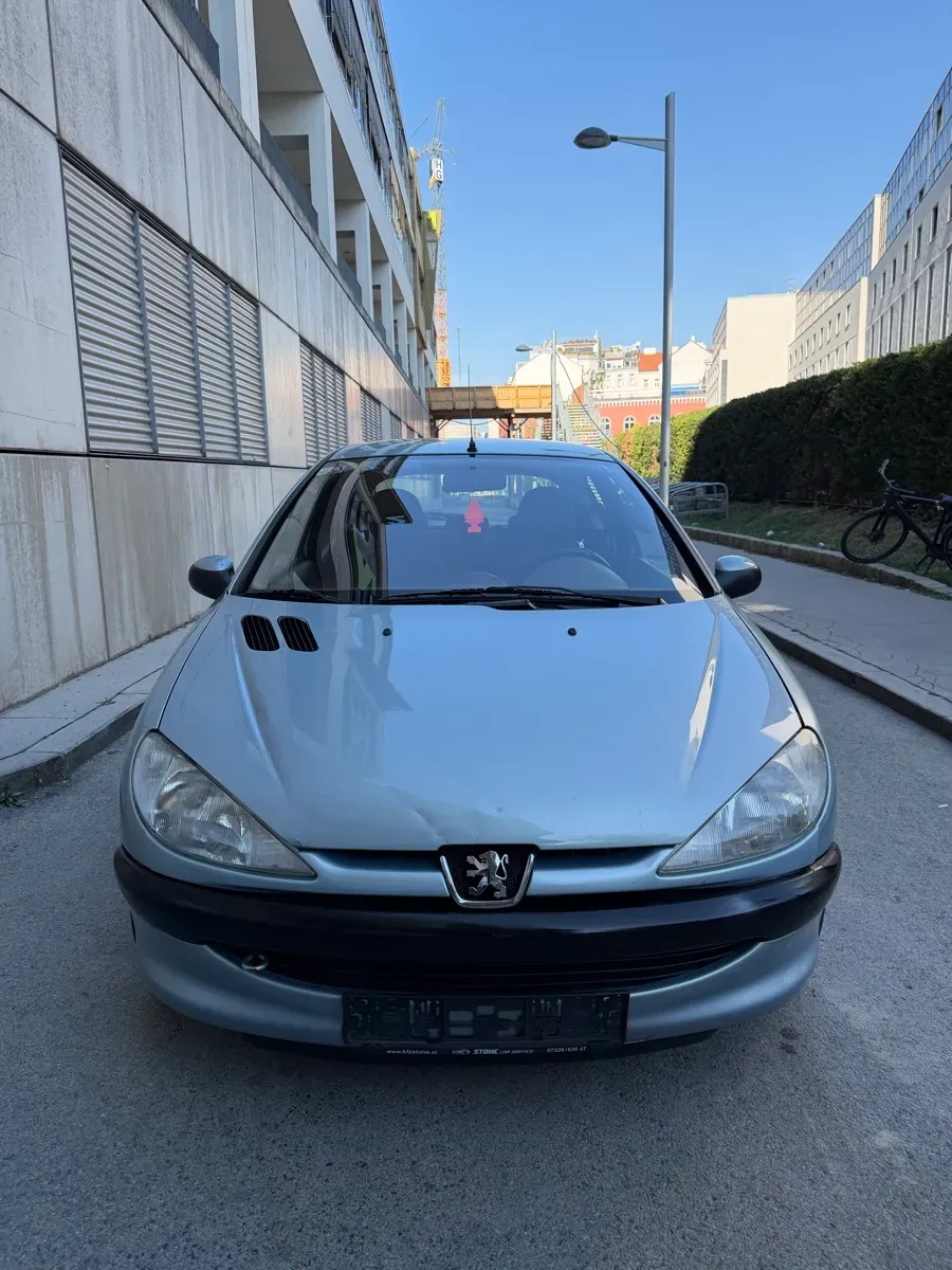 Peugeot 206